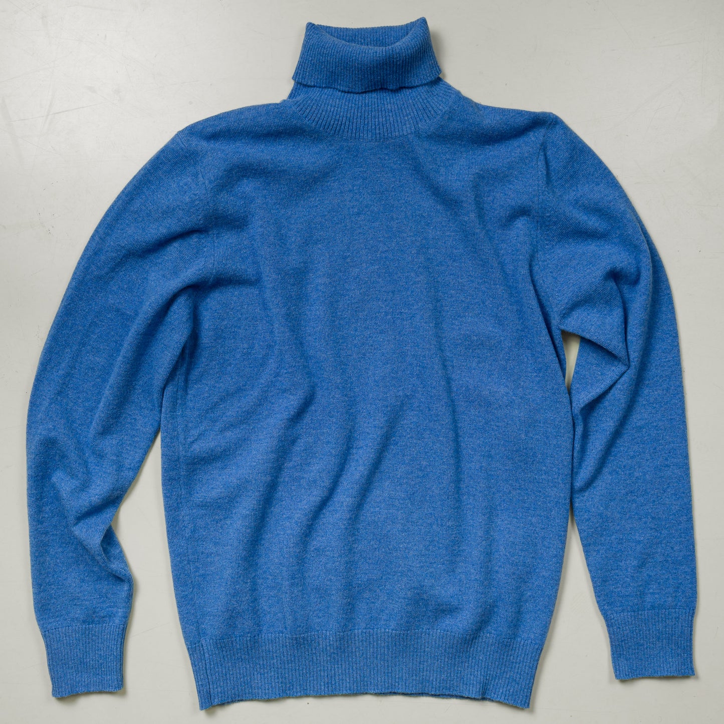 Knit B13 | M. Blue | 70% Wool + 30% Cashmere
