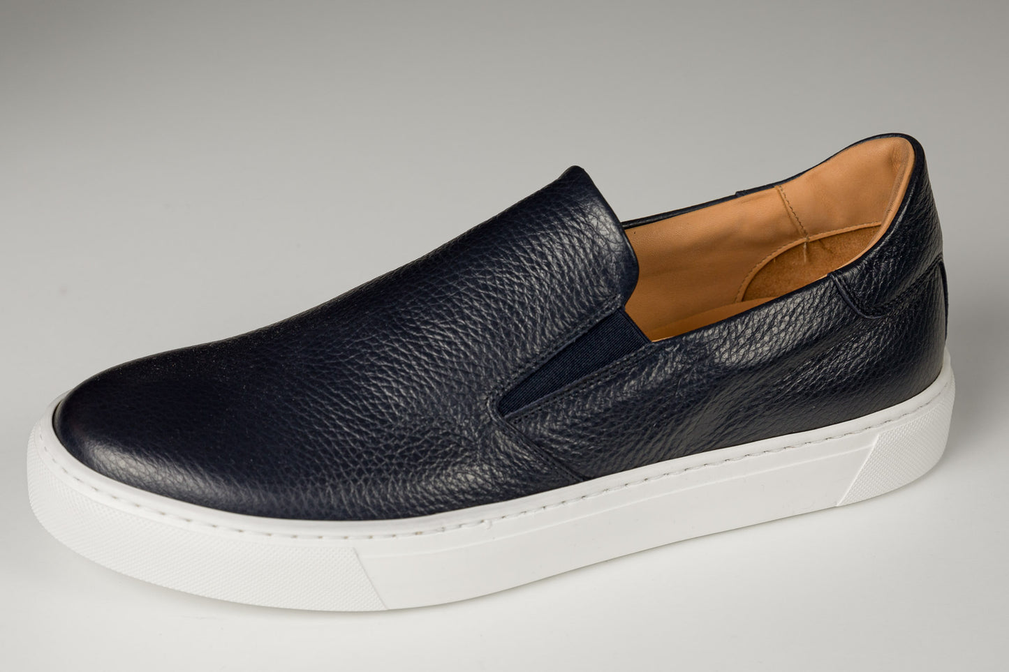 06 | Sneakers | D. Blue/White
